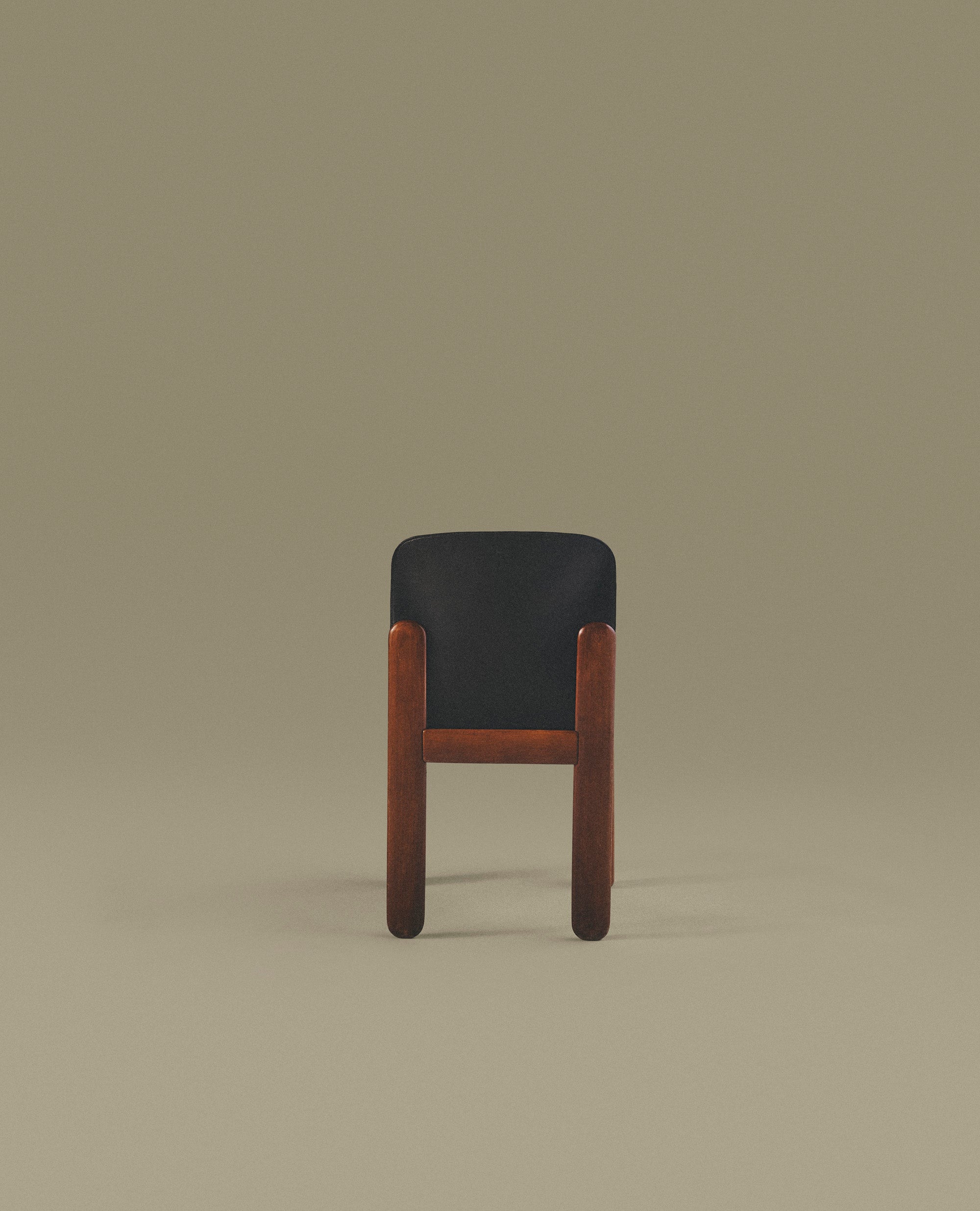 Mod. 330 Chairs