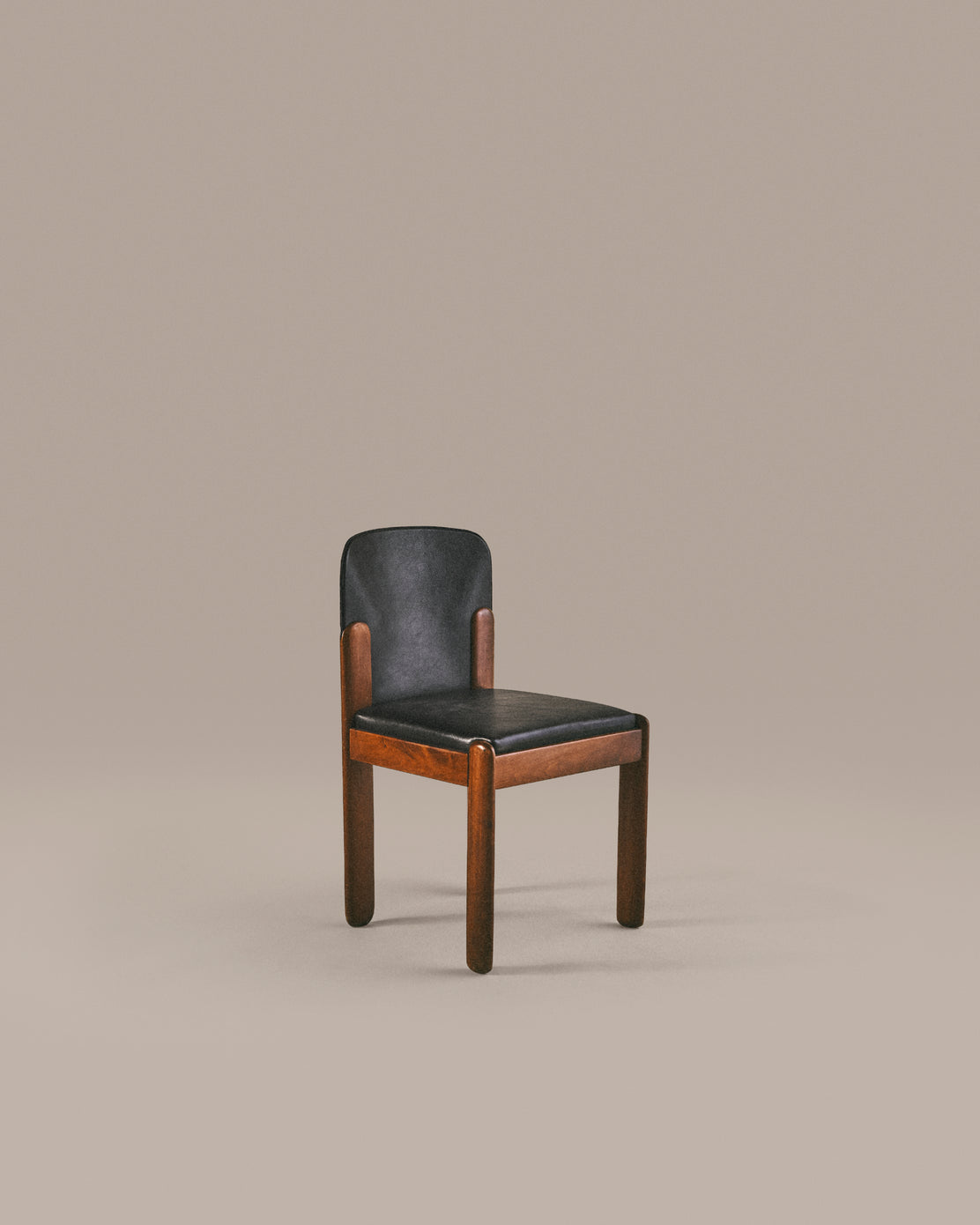 Mod. 330 Chairs