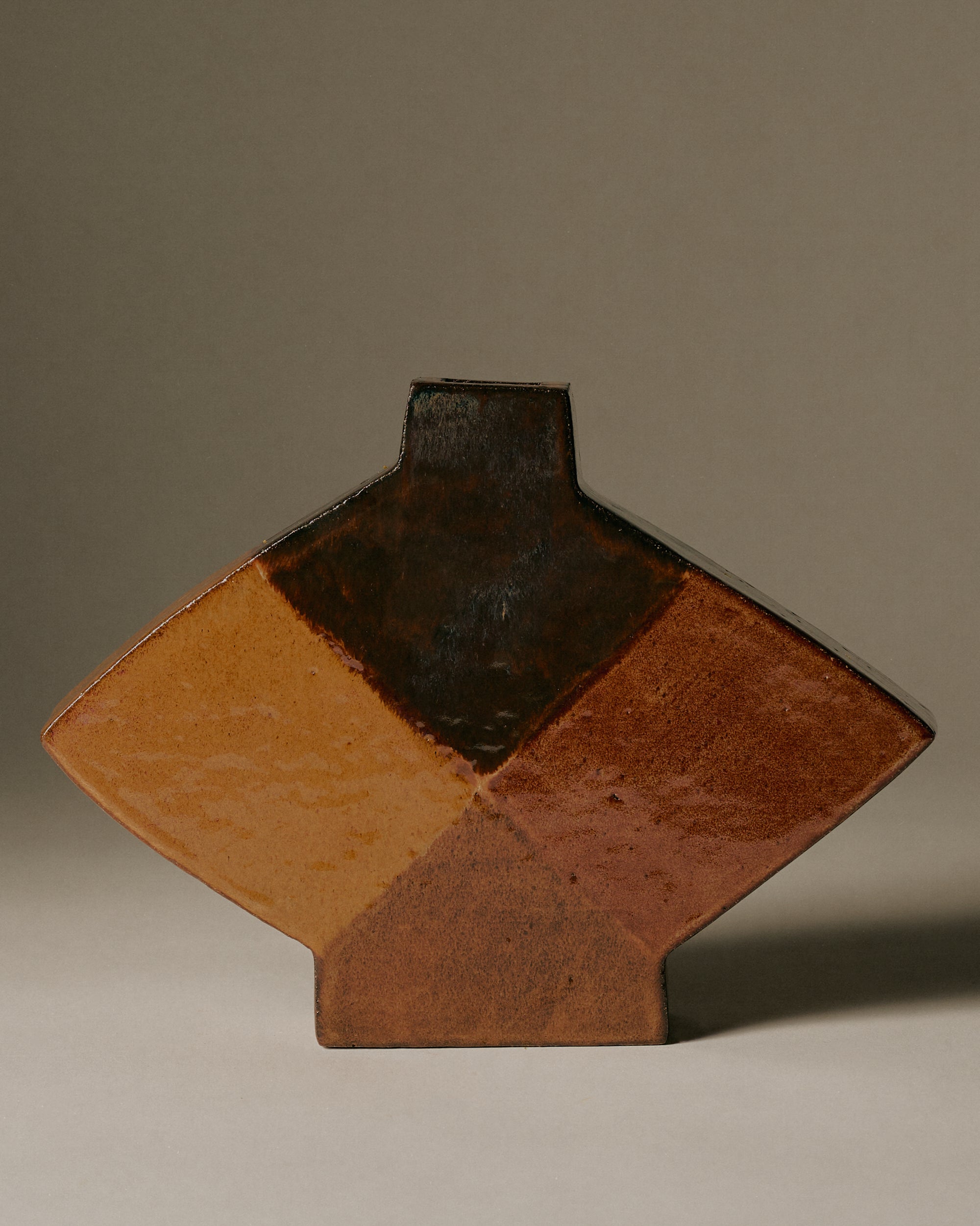 Color Block Arrow Vase