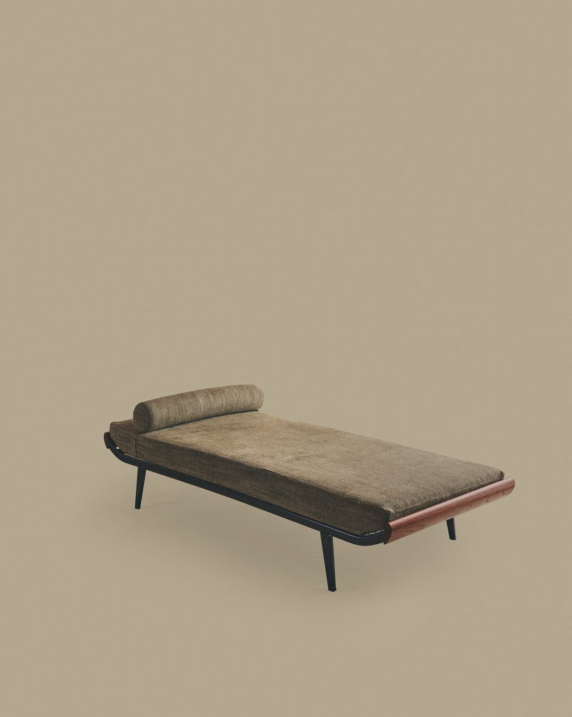 Cleopatra Daybed