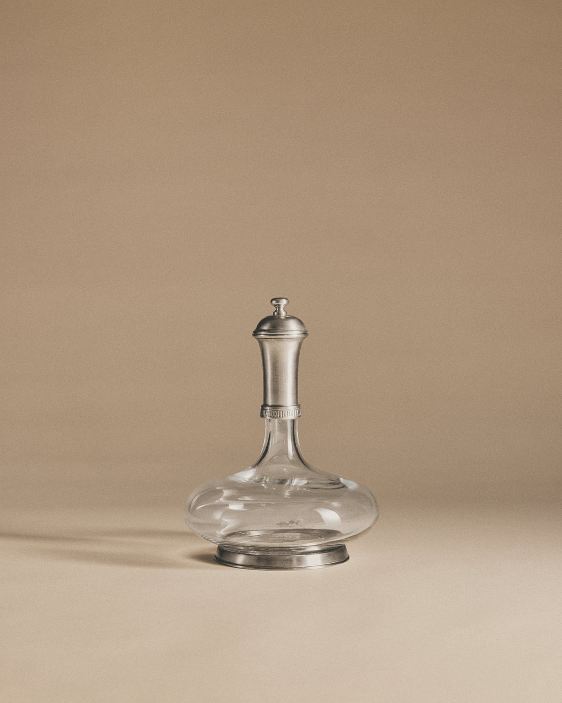 Wine Decanter with Top