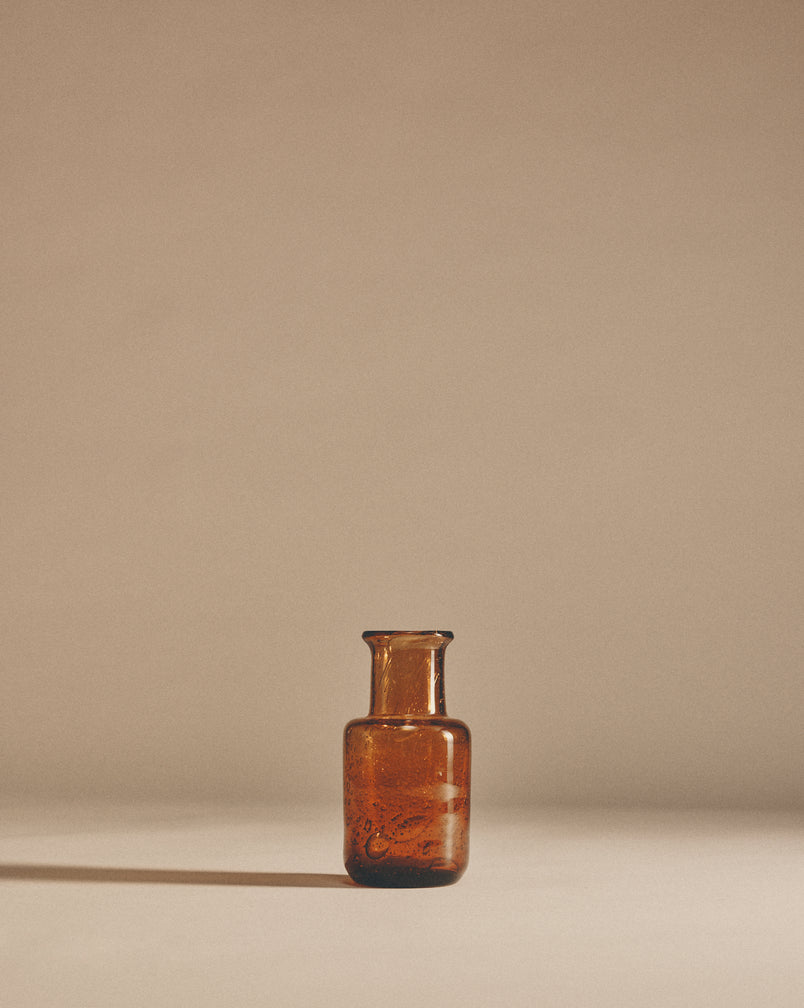 Erik Höglund, Amber Bottle 1