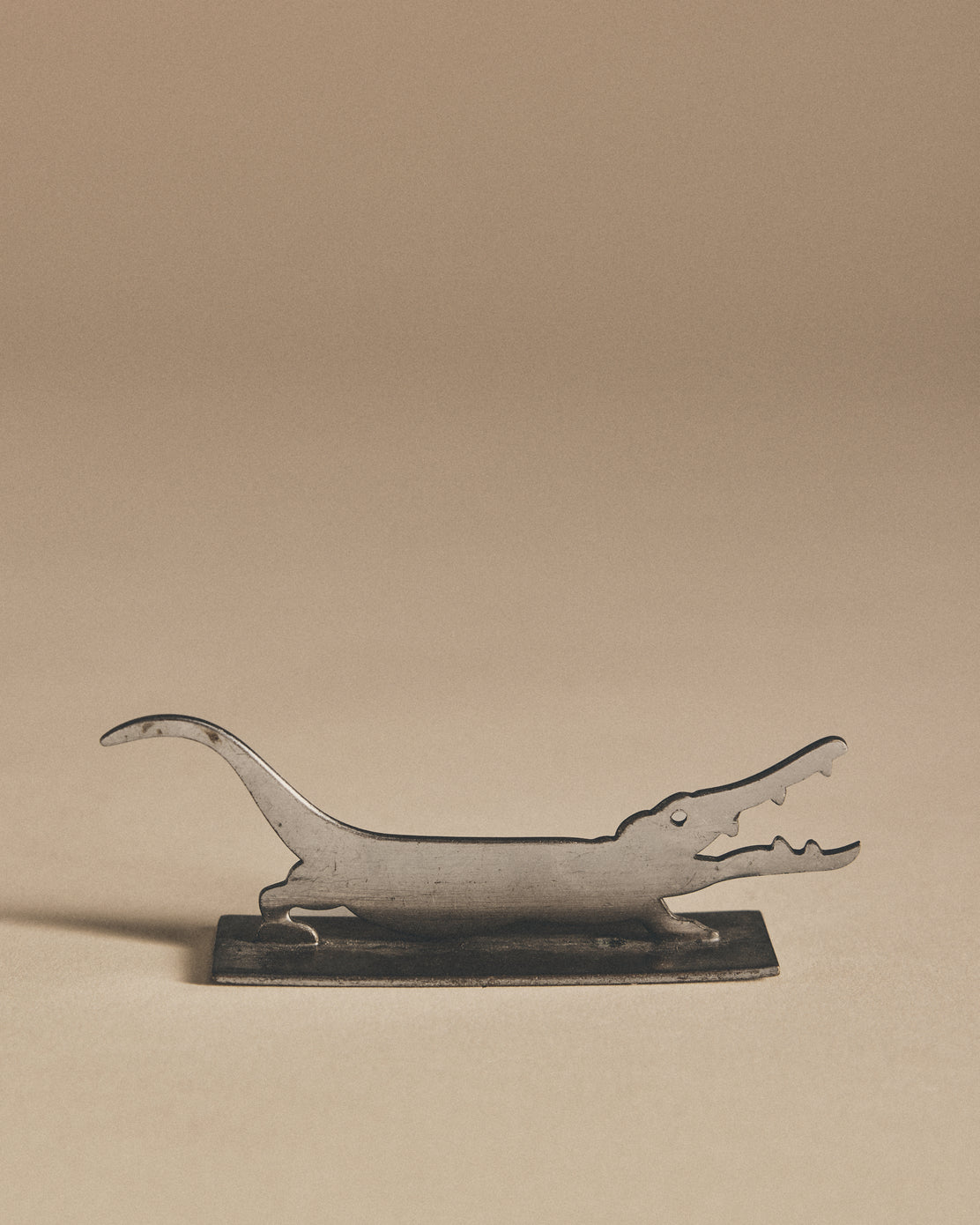 Alligator Cutlery Rests