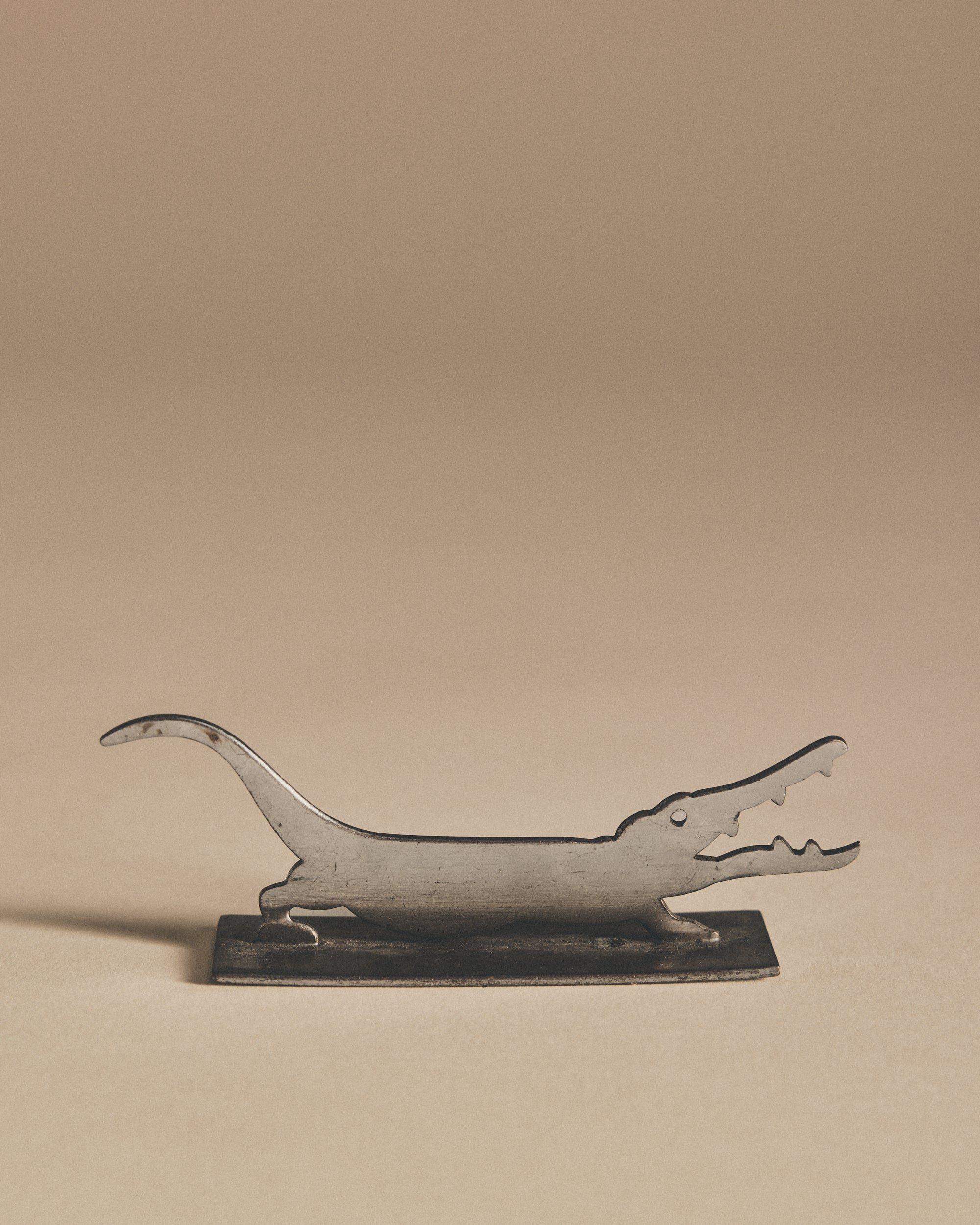 Alligator Cutlery Rests
