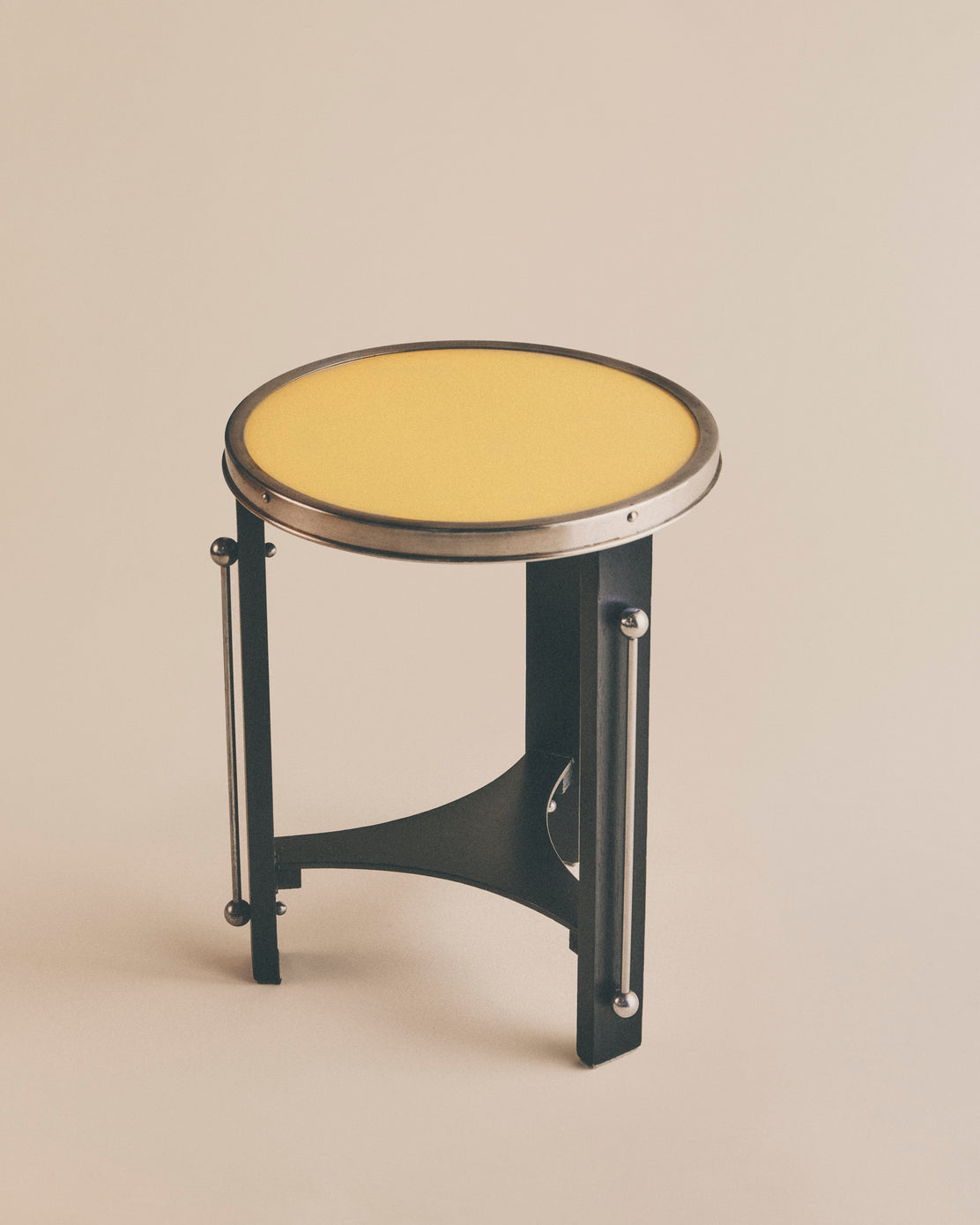 Bauhaus Side Table