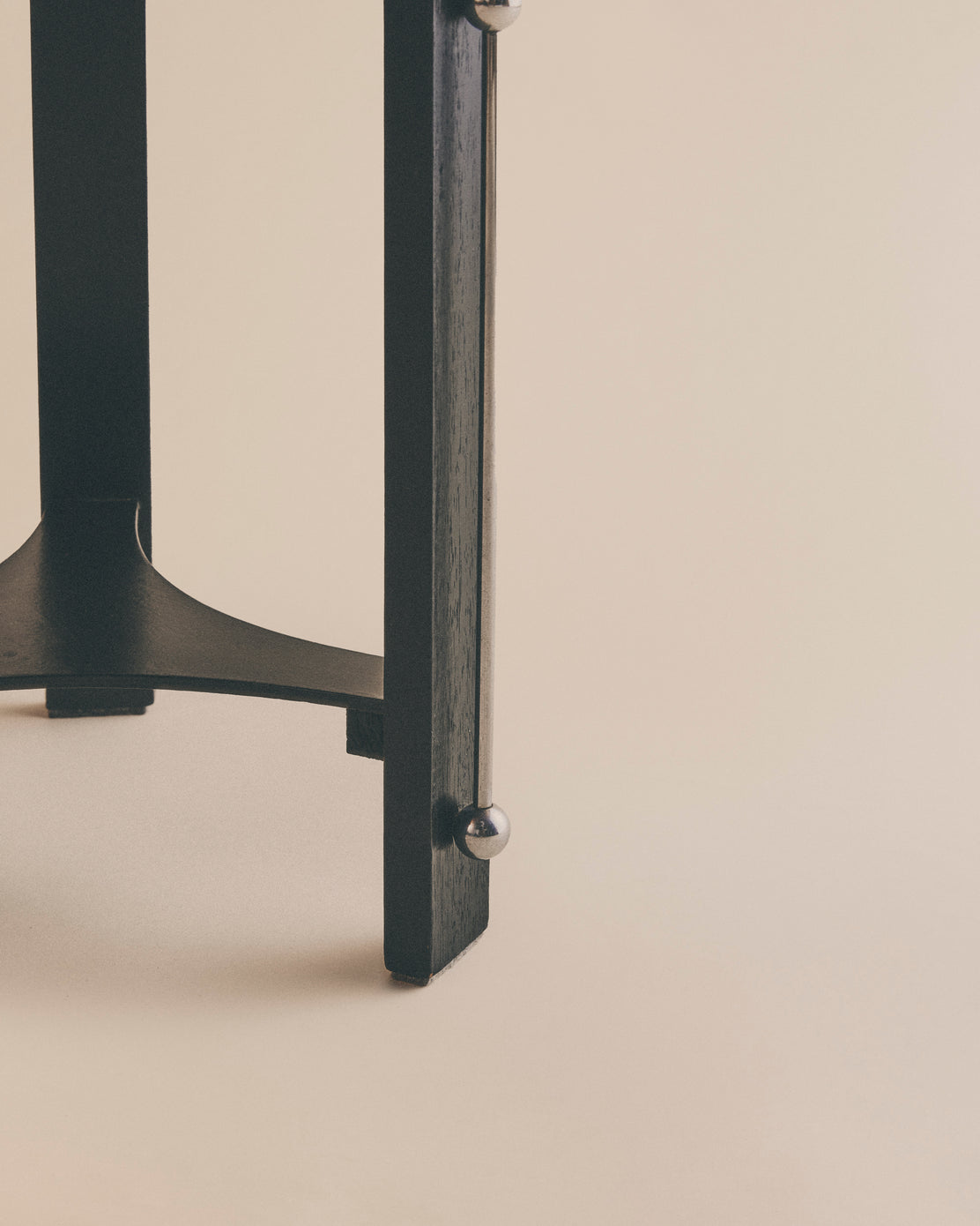 Bauhaus Side Table