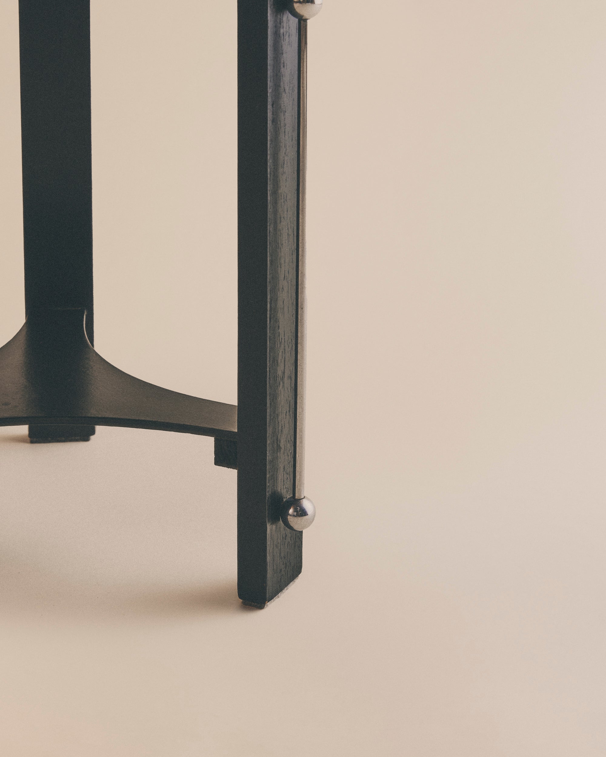 Bauhaus Side Table