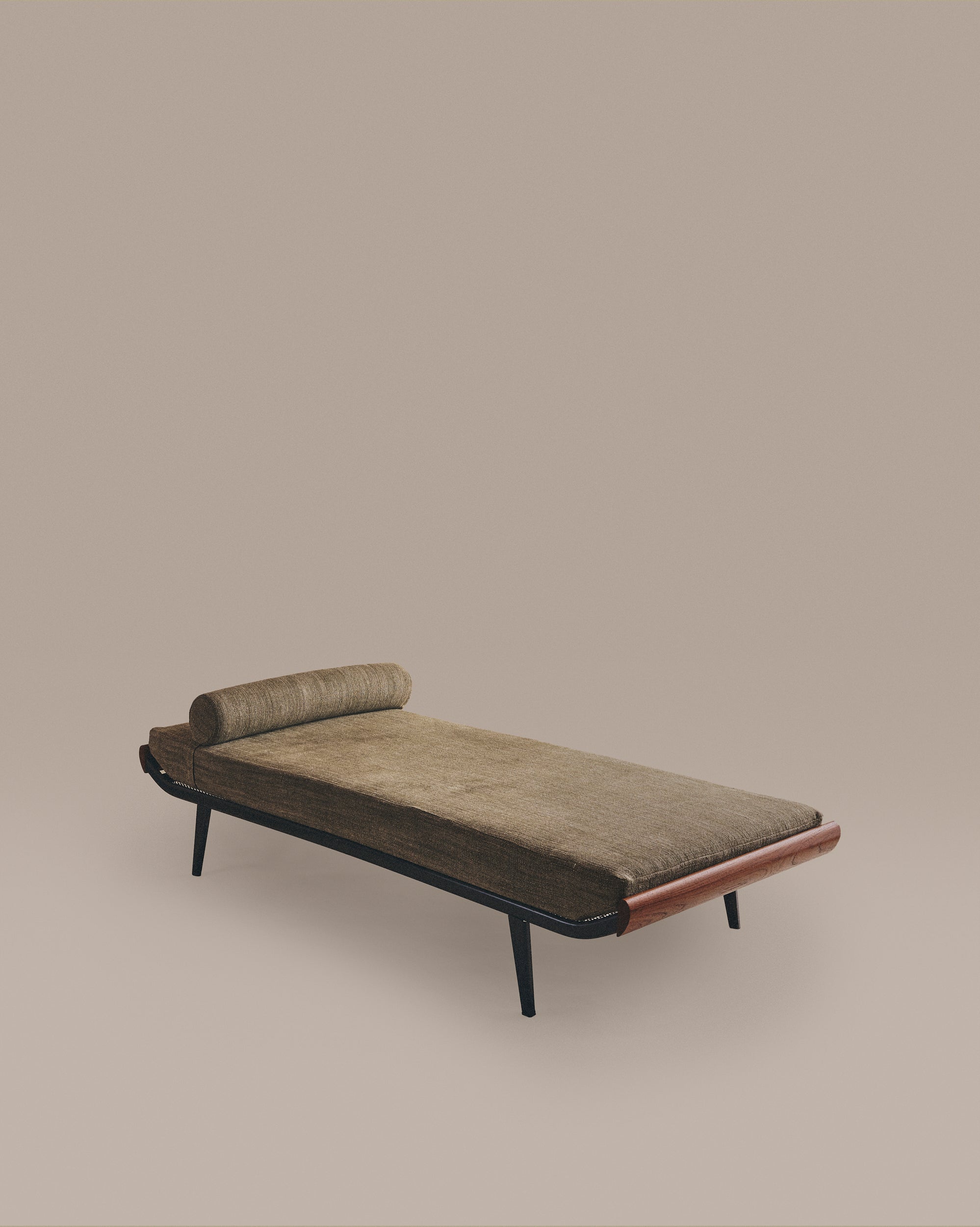 Cleopatra Daybed