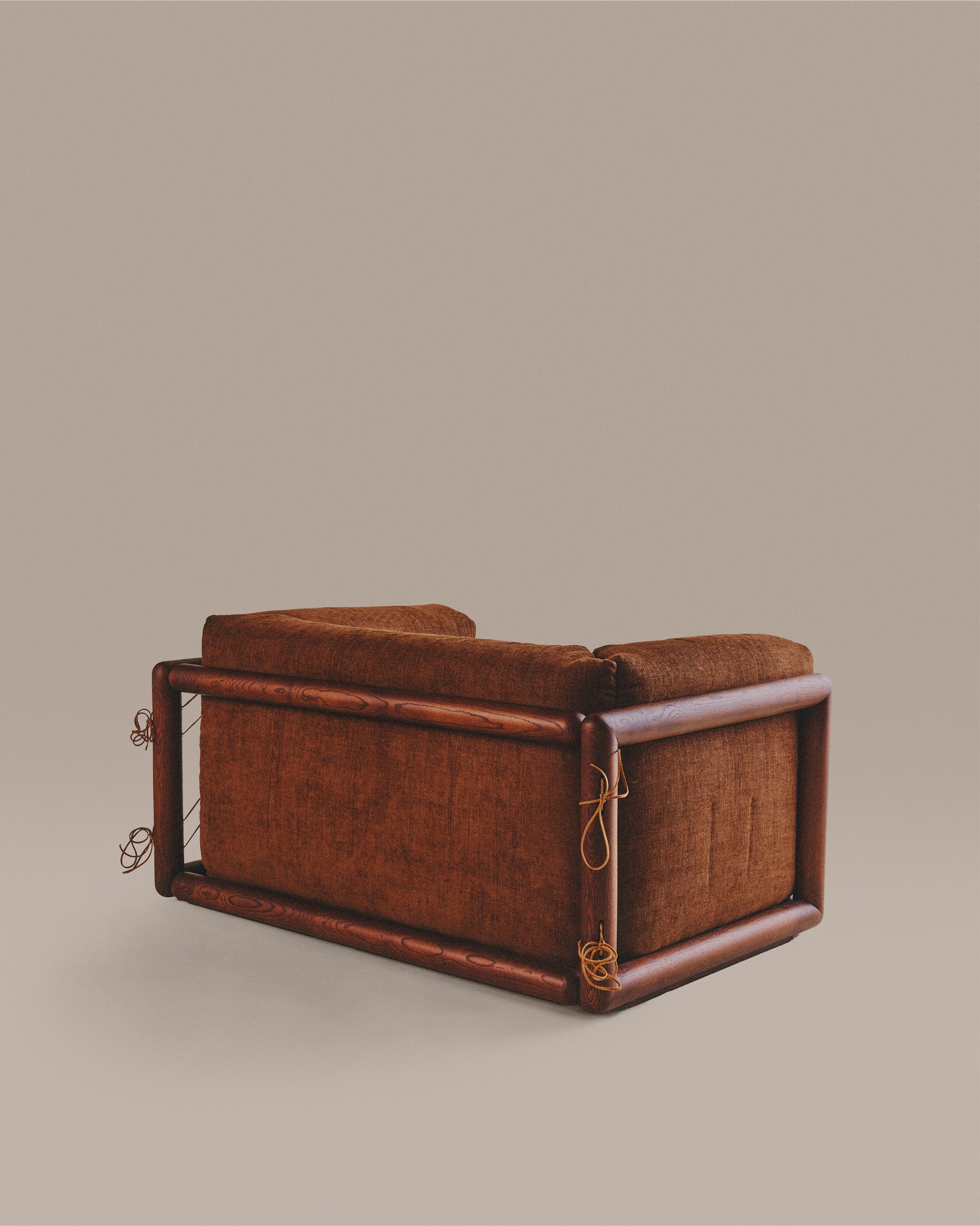Cornaro Puff and Ottoman