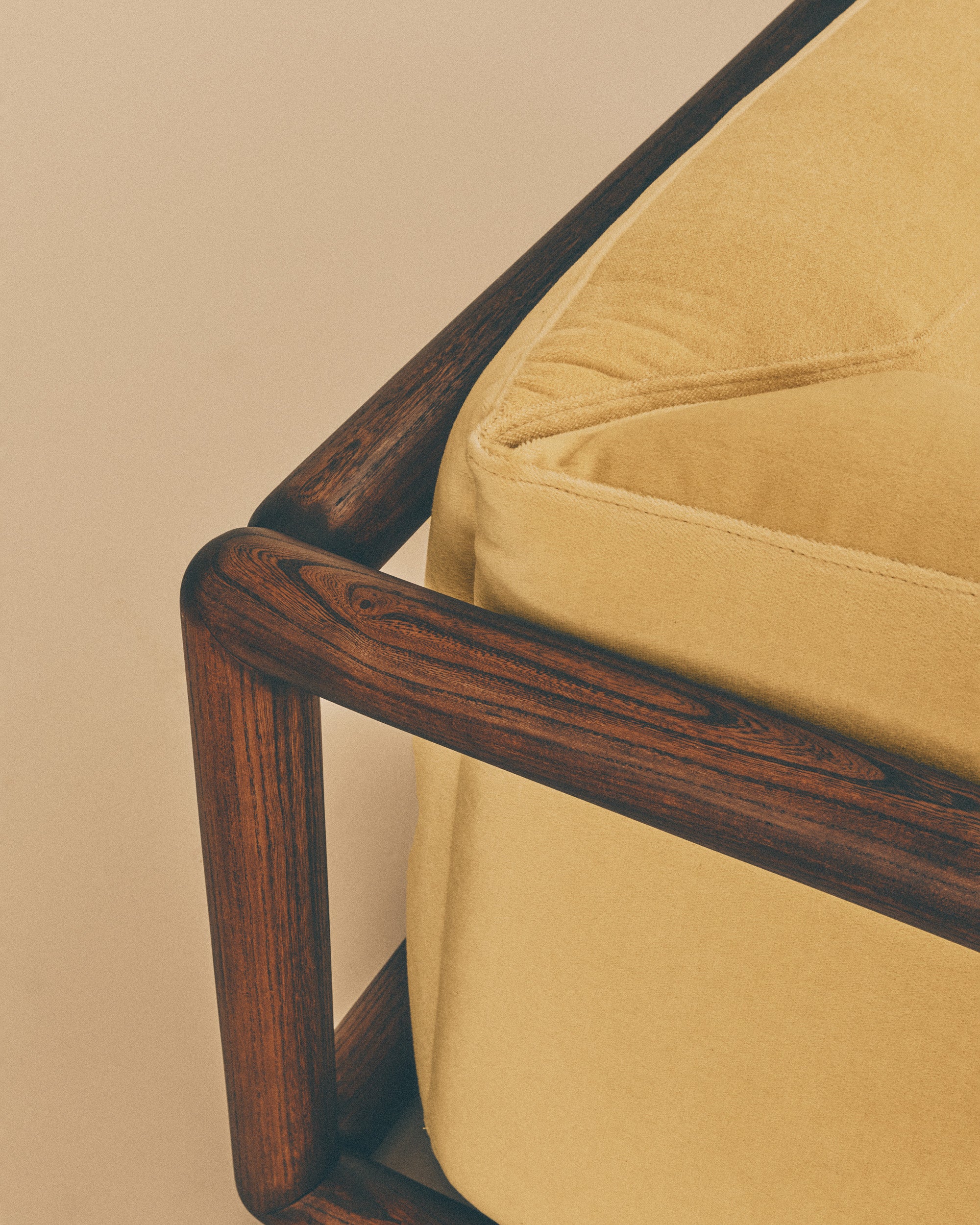 Cornaro Sofa