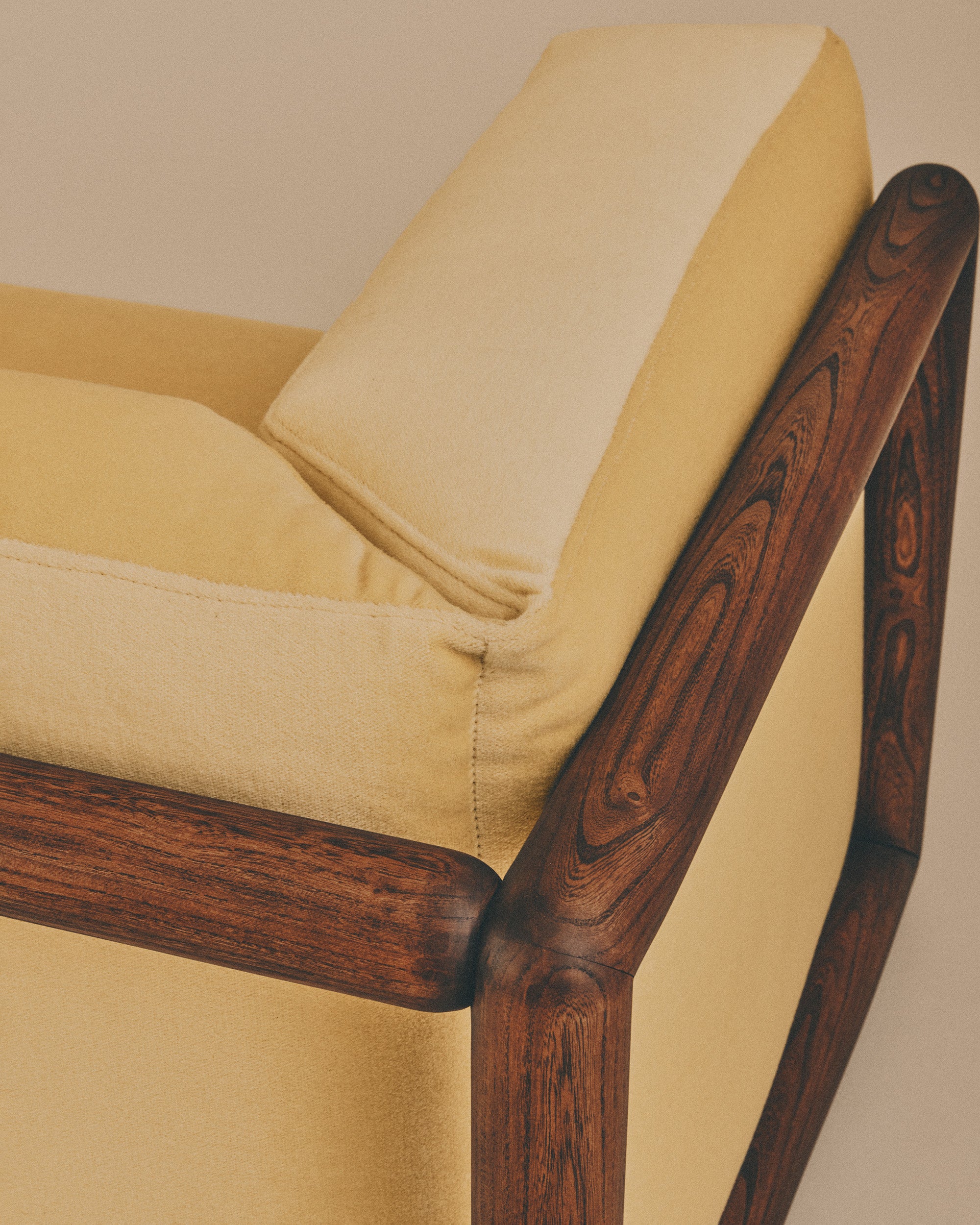 Cornaro Sofa