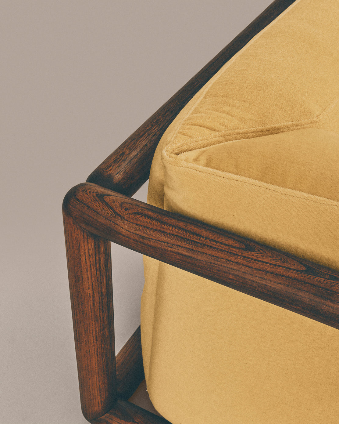 Cornaro Sofa
