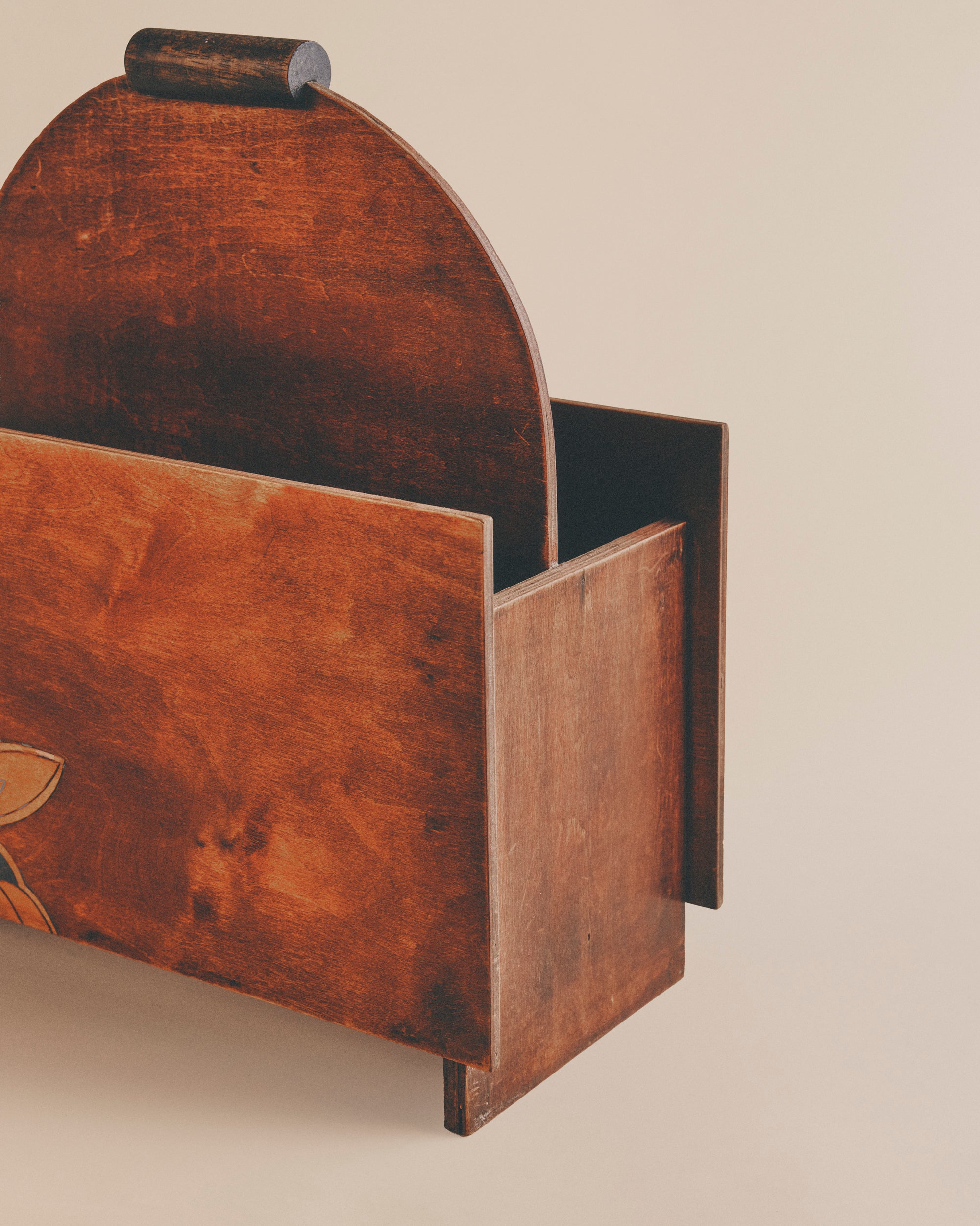Fehn Magazine Rack