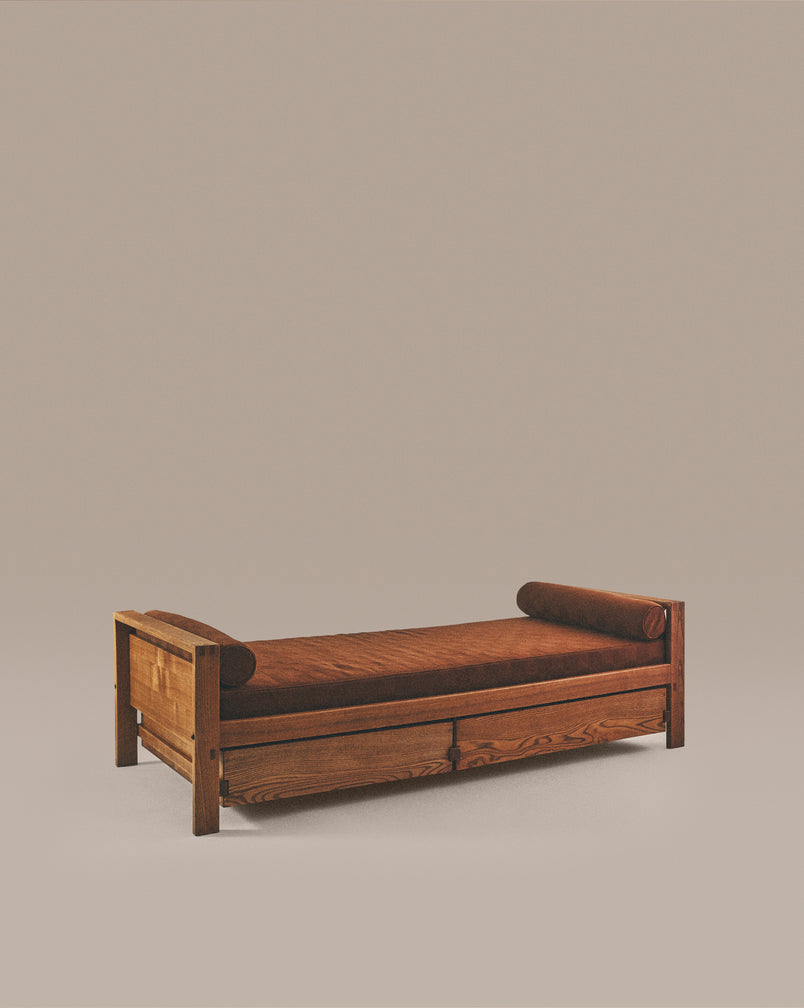 L06A Daybed