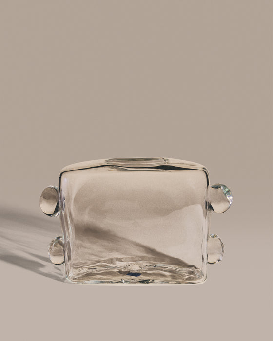 La Pierre Vase