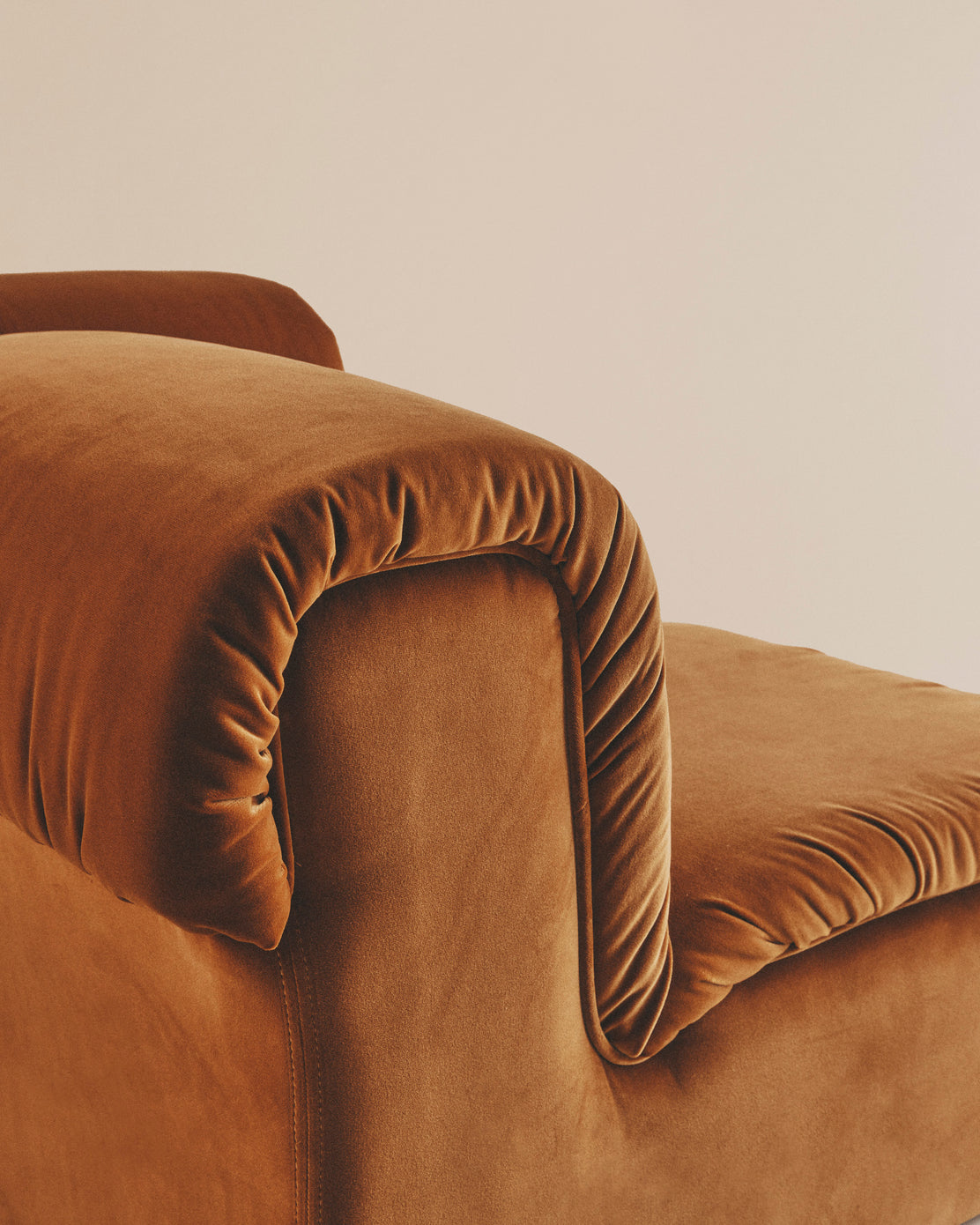 Lara Sectional