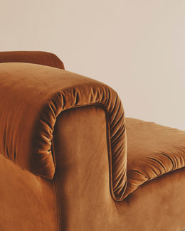 Lara Sectional