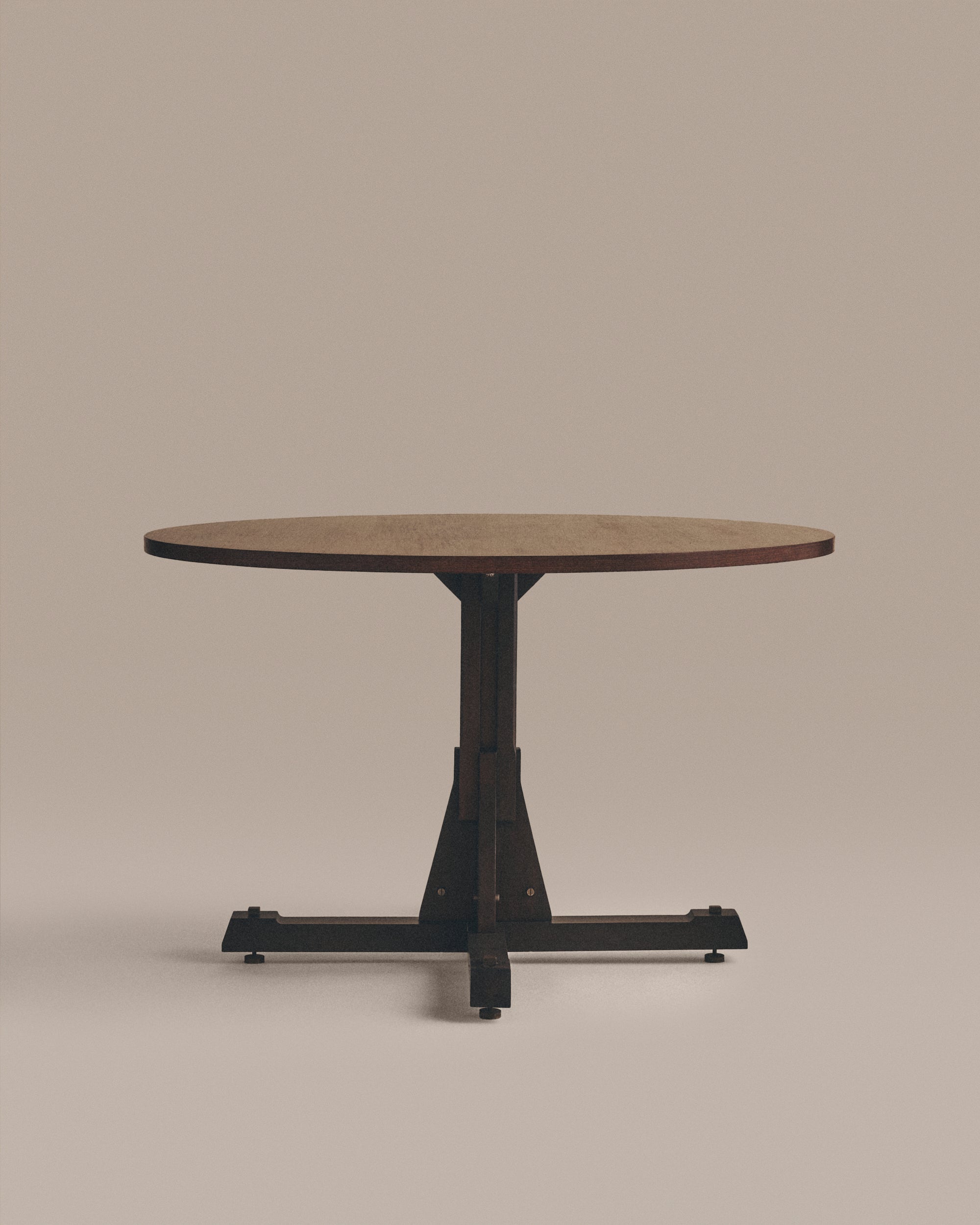 Leonardo Fiori Dining Table