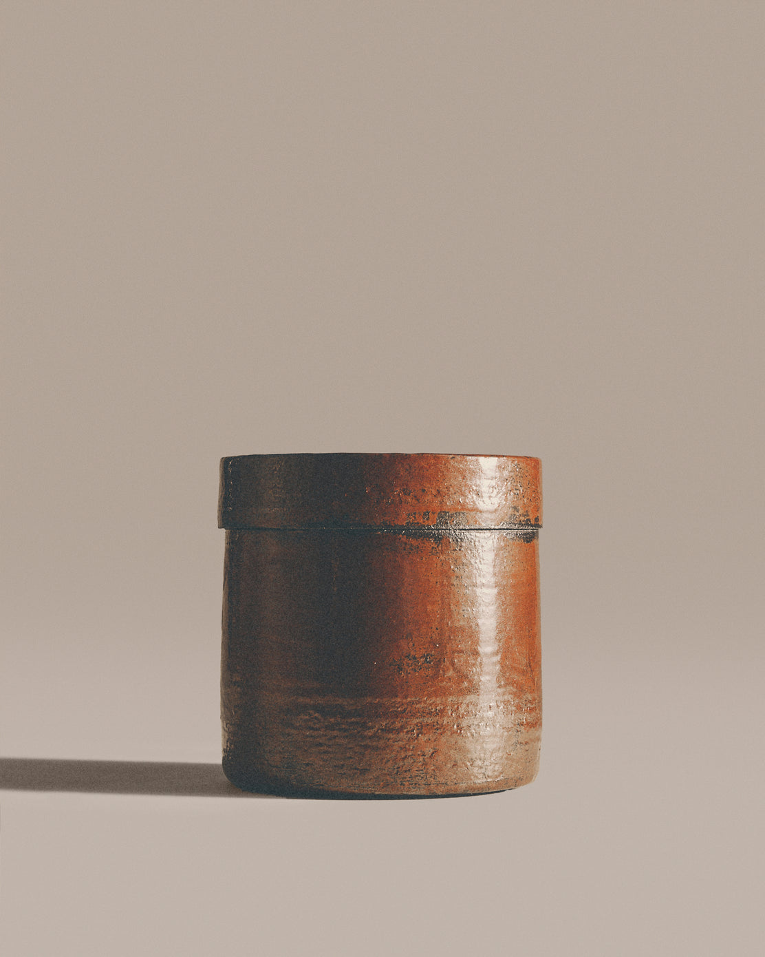 Quarters_MediumJar_RedTenmoku_Front