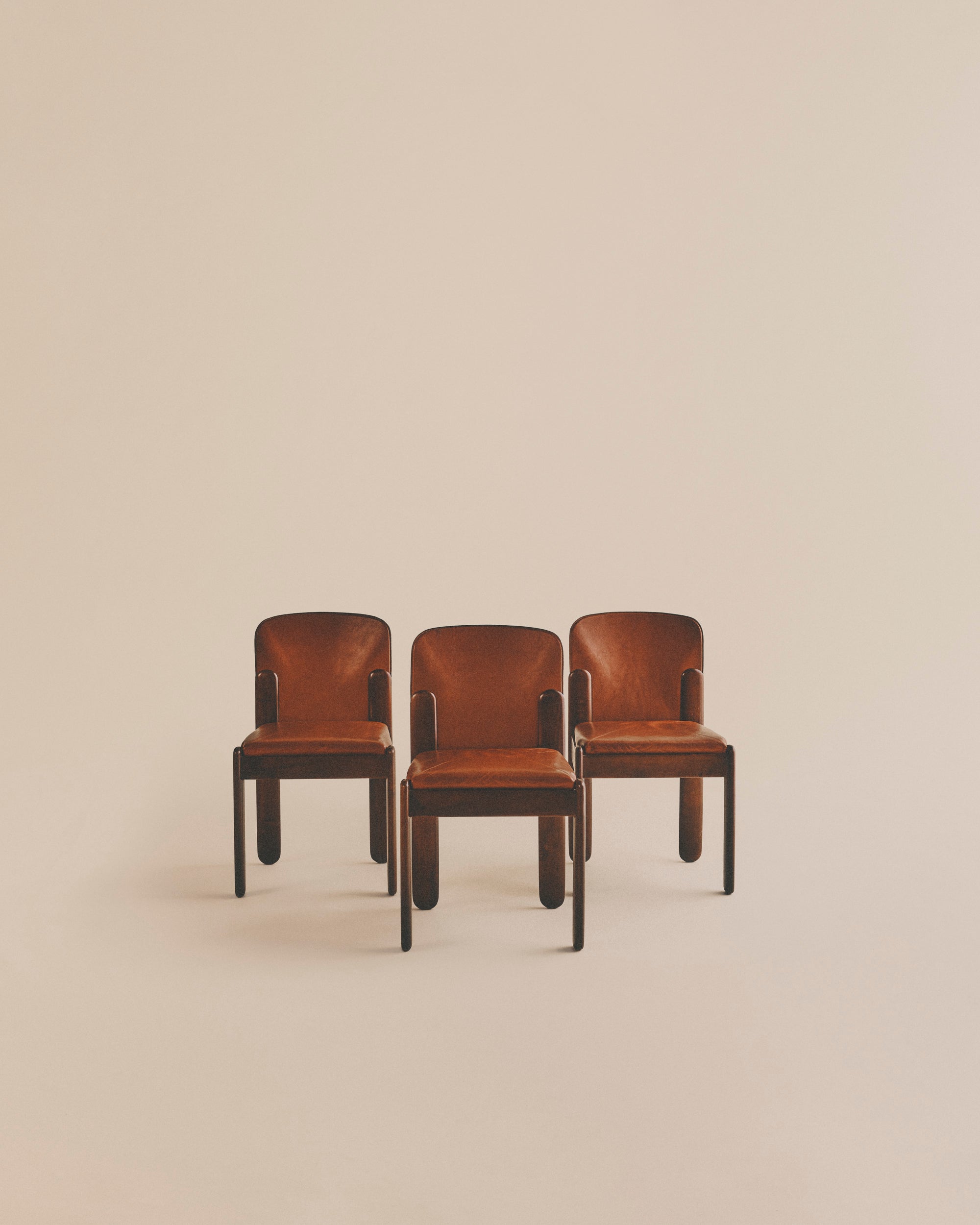 Mod. 330 Chairs