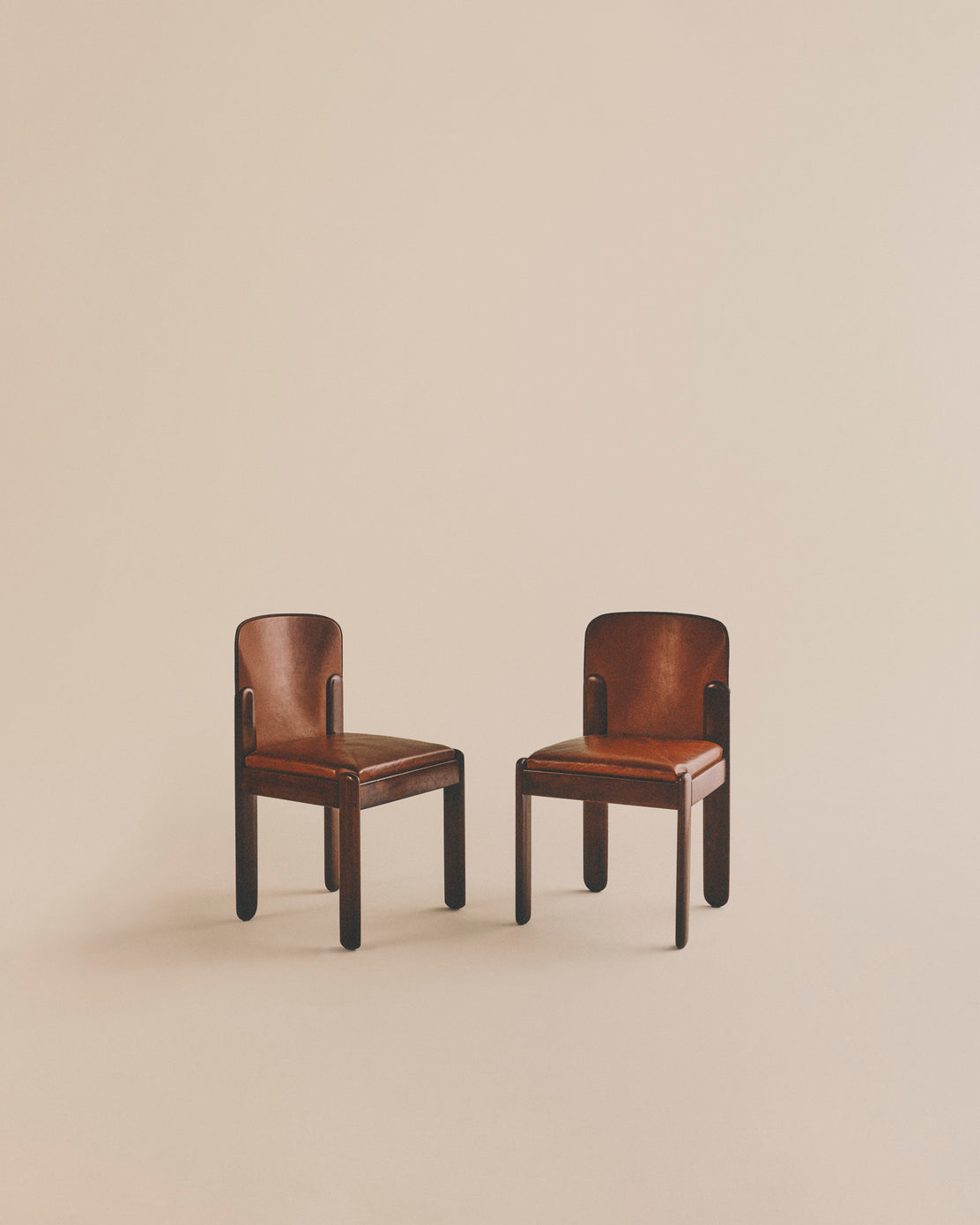 Mod. 330 Chairs