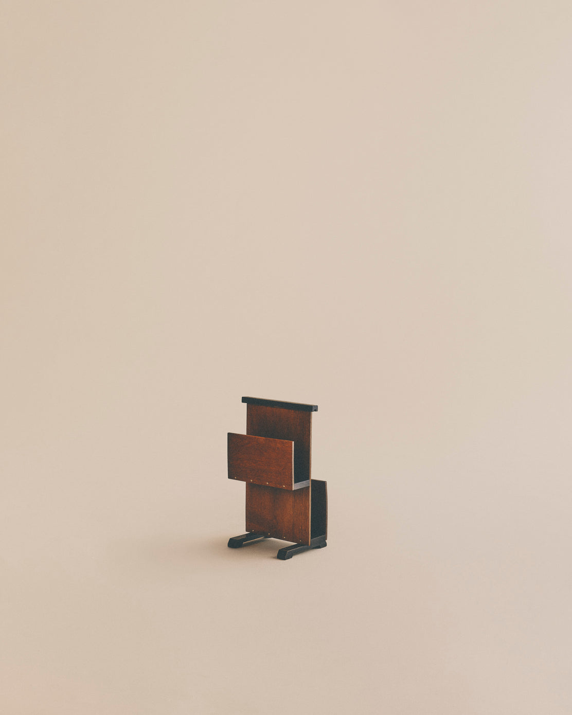Modernist Magazine Rack