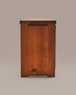 R08 Sideboard