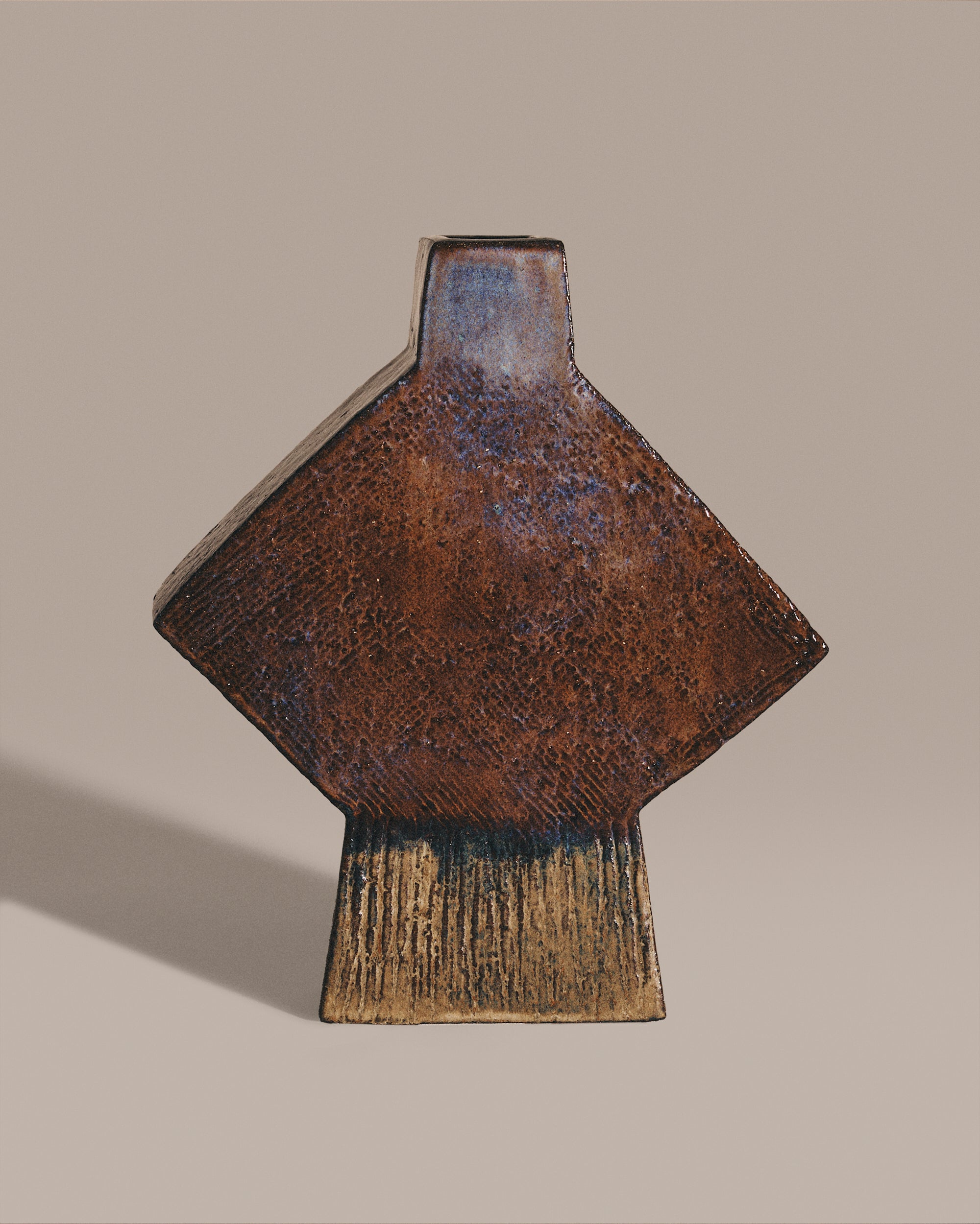 Tricolor Wingspan Vase