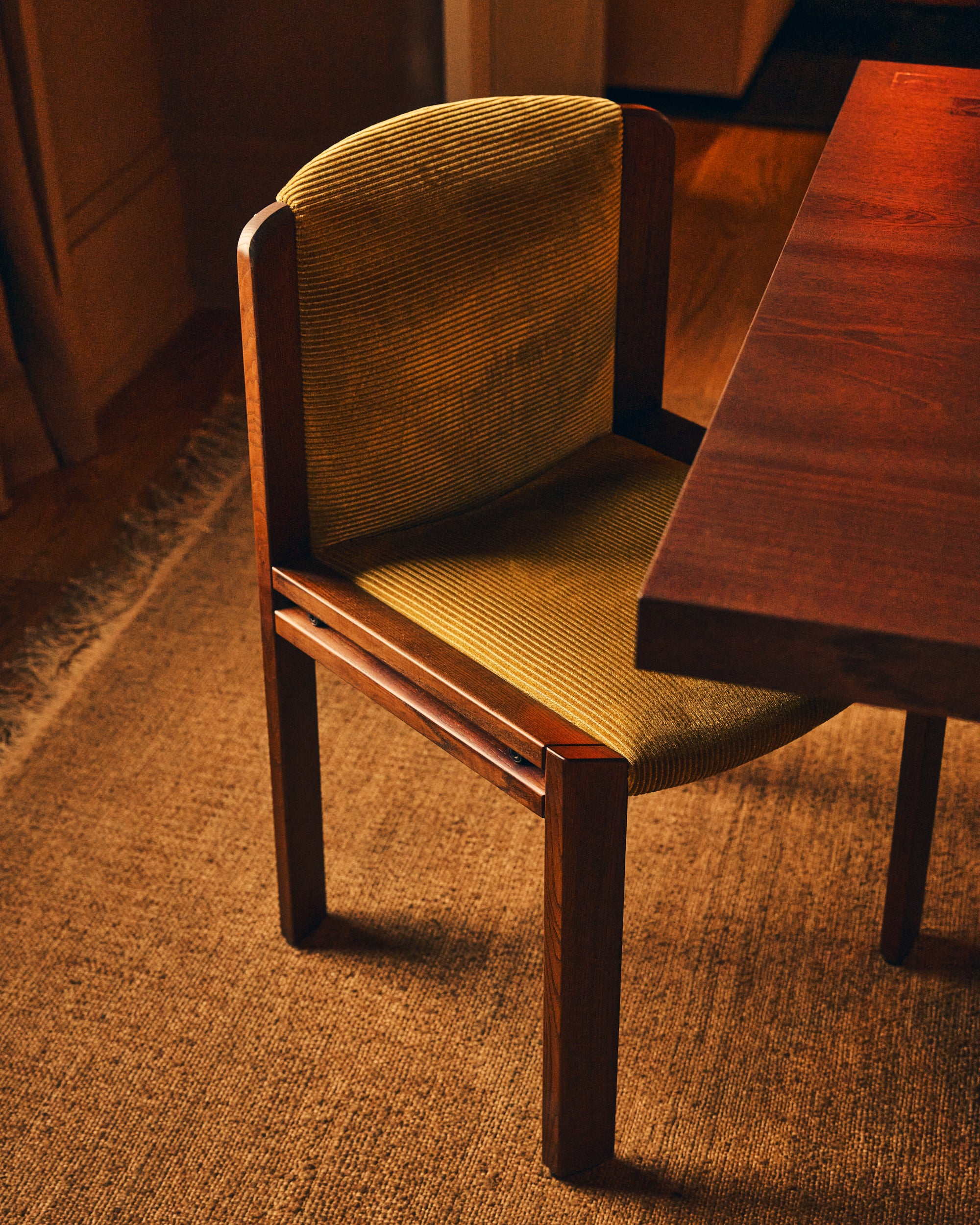 Quarters | Model 300 Chairs, Joe Colombo (Set of 6)